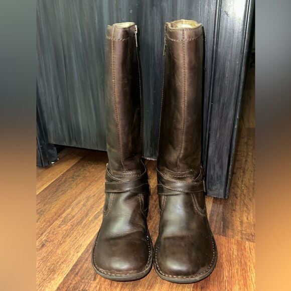 UGG boots - Picture 2 of 6